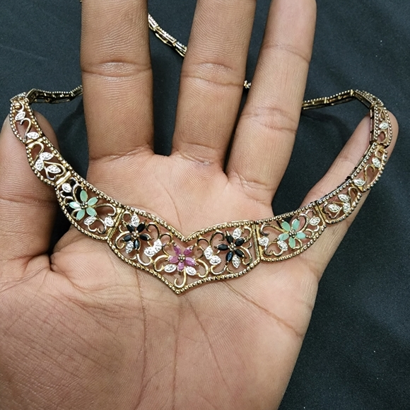 18k on SS floral design with various precious stones - Picture 2 of 4